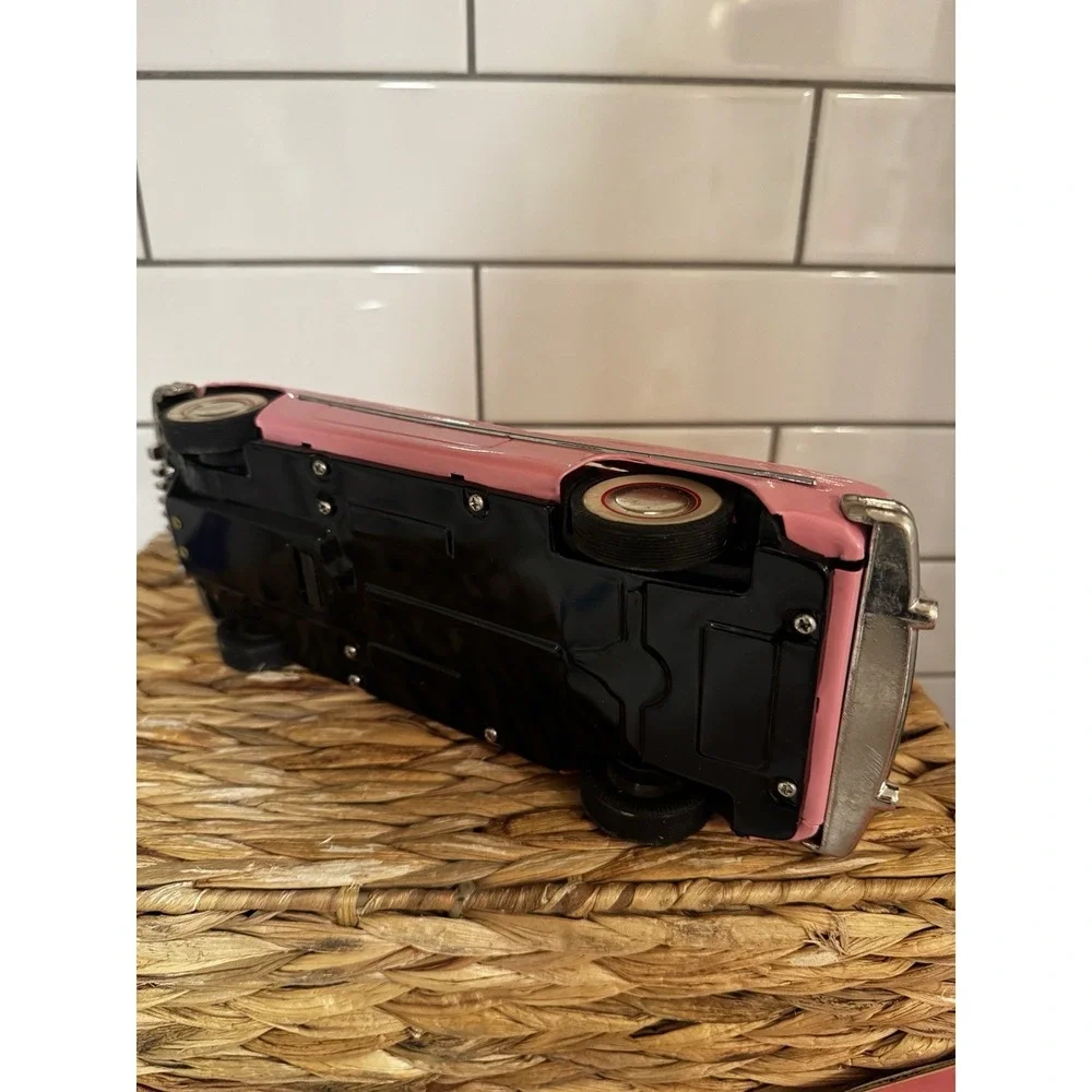 1989 TYCO DIXIE'S‎ DINER 50's STYLE CONVERTIBLE BUICK CAR PINK #1750